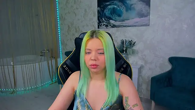 EnergyBunny 1 online show from October 5, 2025, 7:23 pm