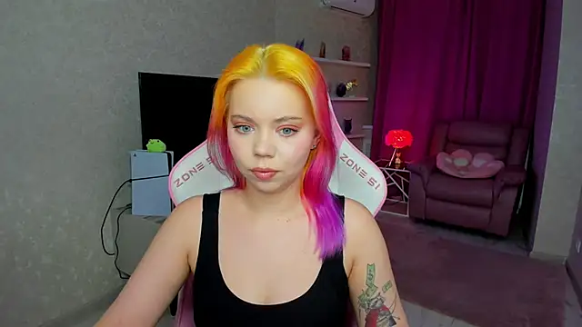 Snapshot of EnergyBunny_1 chatting on June 7, 2026, 5:27 pm EnergyBunny 1 online show from June 7, 2026, 5:27 pm