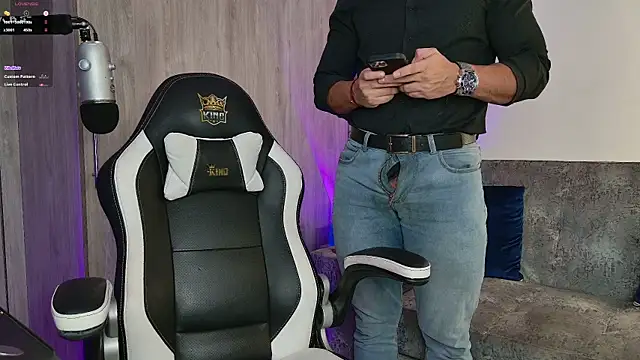 mr david cox online show from March 6, 2025, 12:43 am