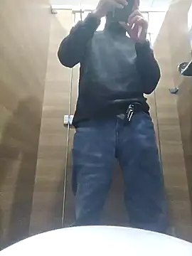 Snapshot of korea_gay chatting on January 16, 2025, 6:37 pm korea gay online show from January 16, 2025, 6:37 pm