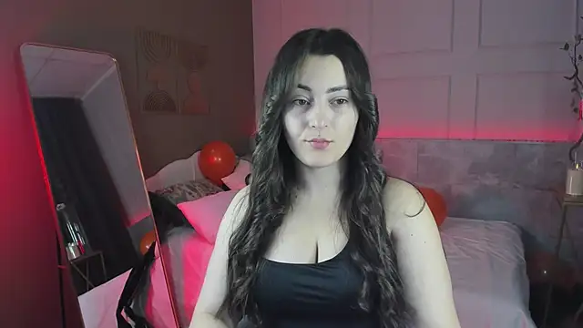 KylieMellow online show from November 1, 2025, 5:20 am