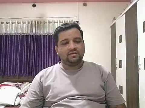 Snapshot of dhruv_love chatting on July 4, 2026, 11:49 am dhruv love online show from July 4, 2026, 11:49 am