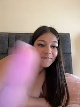 Alyshanon18 online show from December 20, 2025, 3:30 pm