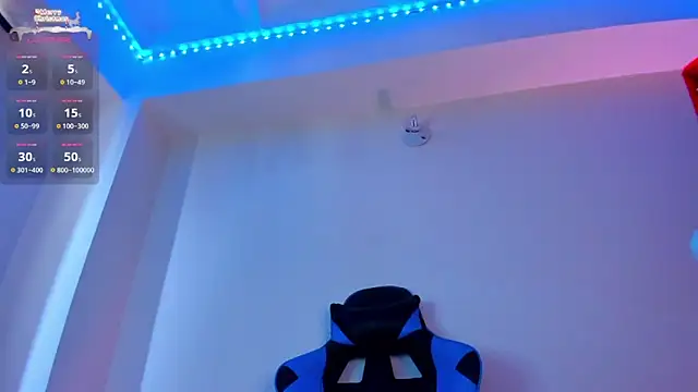 Snapshot of divinesalome chatting on December 21, 2024, 6:55 pm divinesalome online show from December 21, 2024, 6:55 pm