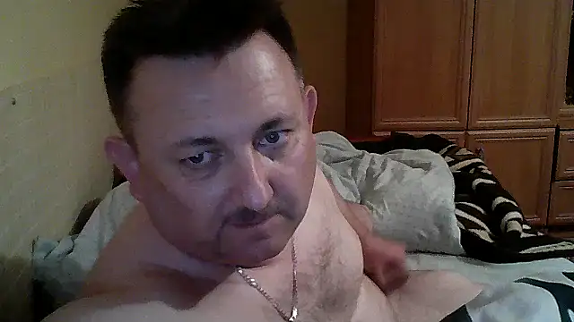 Snapshot of Novy73 chatting on December 2, 2025, 12:05 am Novy73 online show from December 2, 2025, 12:05 am