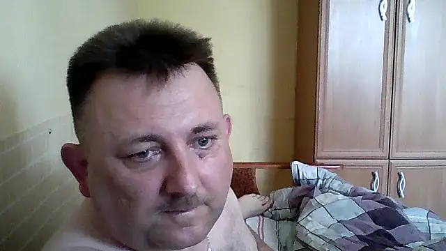 Snapshot of Novy73 chatting on June 21, 2026, 12:52 pm Novy73 online show from June 21, 2026, 12:52 pm