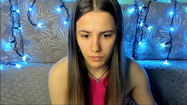Snapshot of MaggieCake chatting on May 31, 2026, 1:47 am MaggieCake online show from May 31, 2026, 1:47 am