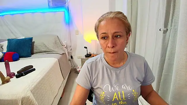 Snapshot of Naty_Stone chatting on June 9, 2026, 9:26 pm Naty Stone online show from June 9, 2026, 9:26 pm