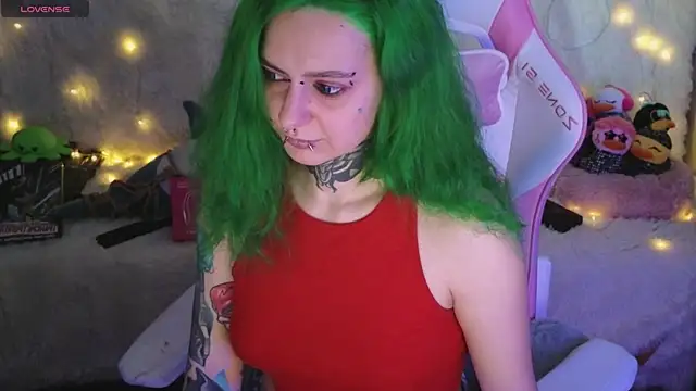 Snapshot of Ginger_Stay chatting on May 8, 2026, 9:25 am Ginger Stay online show from May 8, 2026, 9:25 am