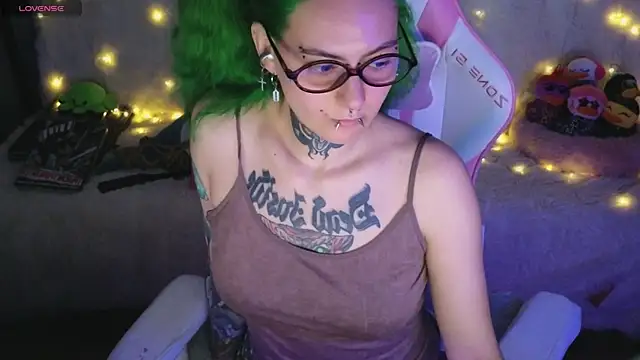 Snapshot of Ginger_Stay chatting on May 15, 2026, 7:59 am Ginger Stay online show from May 15, 2026, 7:59 am