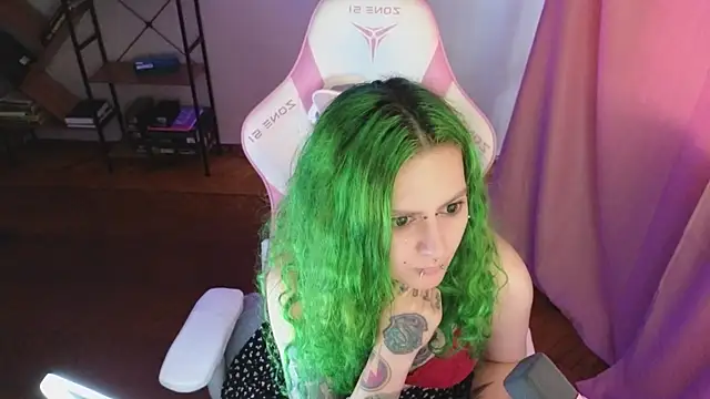 Snapshot of Ginger_Stay chatting on June 14, 2026, 12:29 pm Ginger Stay online show from June 14, 2026, 12:29 pm
