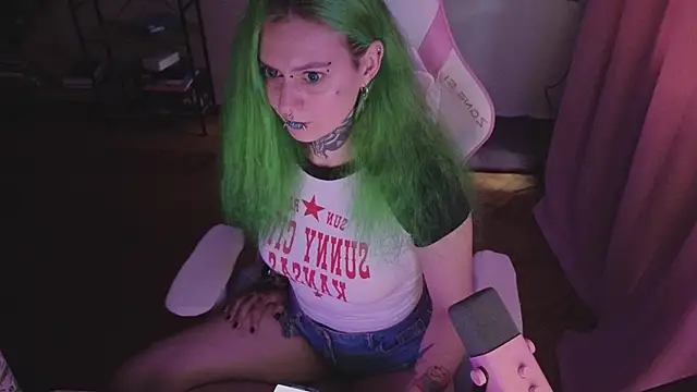 Snapshot of Ginger_Stay chatting on July 29, 2026, 9:07 am Ginger Stay online show from July 29, 2026, 9:07 am