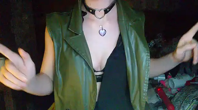 WildMissNiks online show from December 17, 2024, 3:39 pm