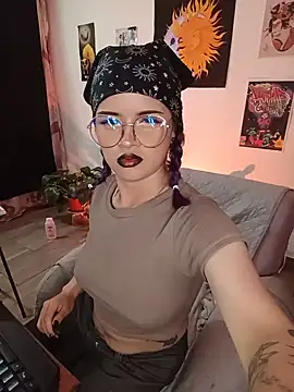 Raventh  online show from July 16, 2026, 2:39 am