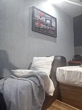 Snapshot of tikalyon chatting on December 17, 2024, 2:33 pm tikalyon online show from December 17, 2024, 2:33 pm