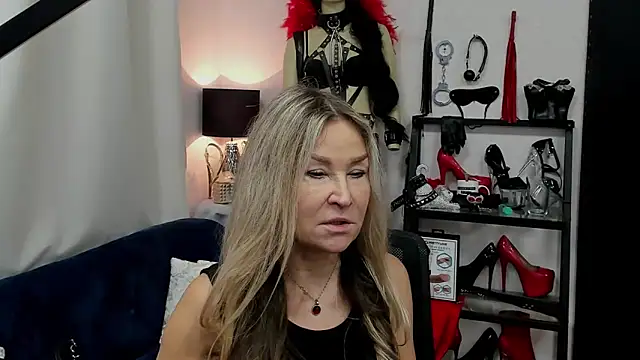 crystaLUX online show from January 27, 2025, 6:30 am