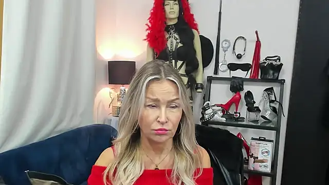 crystaLUX online show from October 27, 2025, 5:55 am