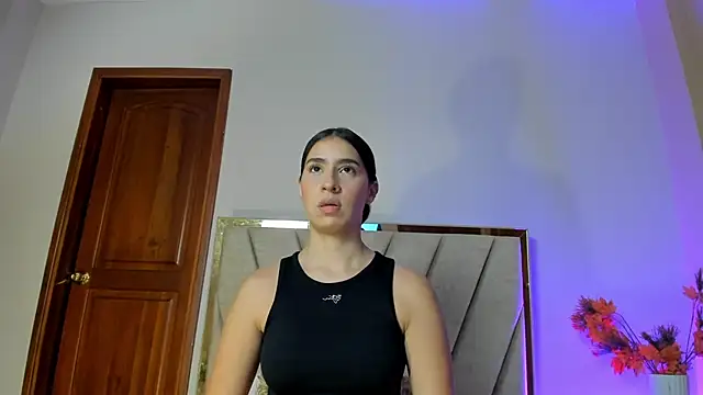 Snapshot of Christy_Sea chatting on November 6, 2025, 6:20 pm Christy Sea online show from November 6, 2025, 6:20 pm