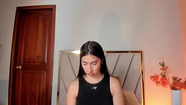 Snapshot of Christy_Sea chatting on December 17, 2025, 6:36 pm Christy Sea online show from December 17, 2025, 6:36 pm