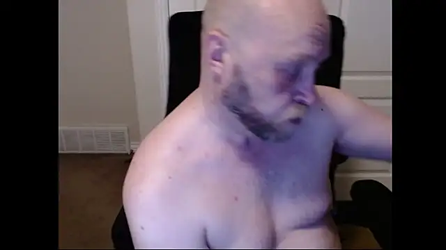 Snapshot of daveletsplay chatting on December 27, 2024, 3:48 pm daveletsplay online show from December 27, 2024, 3:48 pm