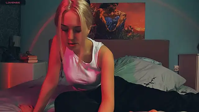 Linda Roxy online show from December 5, 2024, 7:17 pm