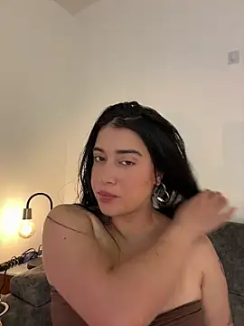 KallyMyller1 online show from May 1, 2026, 7:29 pm