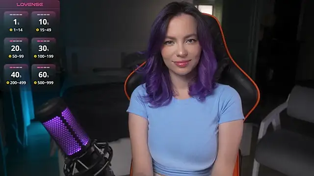 Emberella  online show from October 2, 2025, 4:14 pm