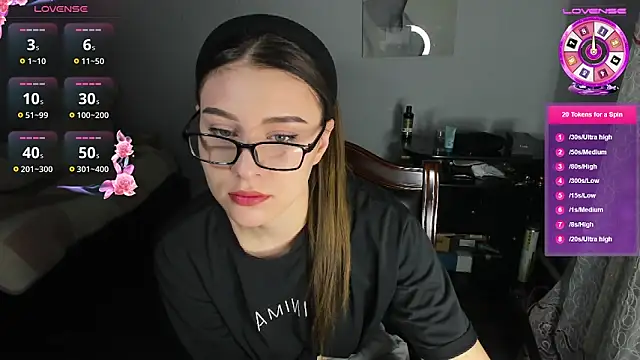 Snapshot of KindKristy chatting on January 16, 2025, 5:32 am KindKristy online show from January 16, 2025, 5:32 am