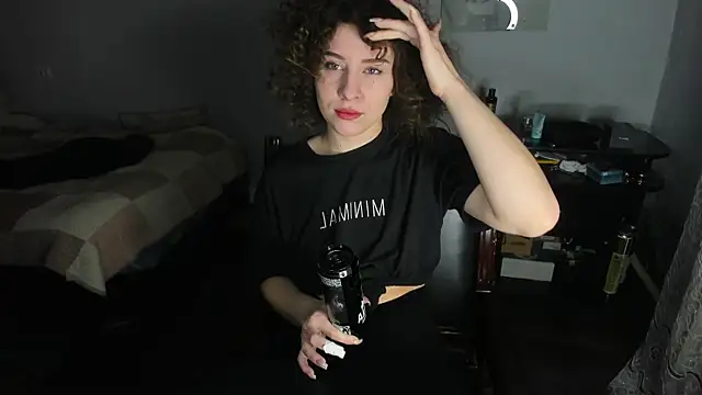 Snapshot of KindKristy chatting on January 25, 2025, 5:40 am KindKristy online show from January 25, 2025, 5:40 am