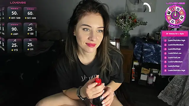 Snapshot of KindKristy chatting on February 17, 2025, 10:40 am KindKristy online show from February 17, 2025, 10:40 am