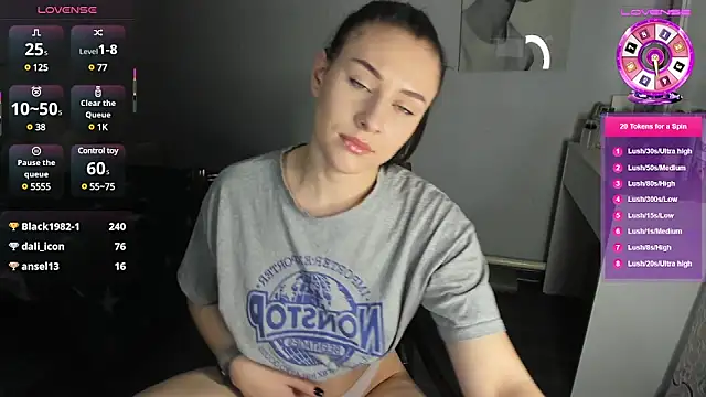 Snapshot of KindKristy chatting on February 20, 2025, 9:00 am KindKristy online show from February 20, 2025, 9:00 am