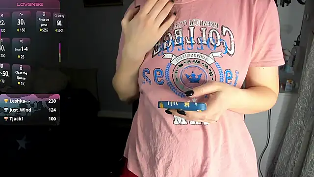 Snapshot of KindKristy chatting on March 3, 2025, 5:31 am KindKristy online show from March 3, 2025, 5:31 am