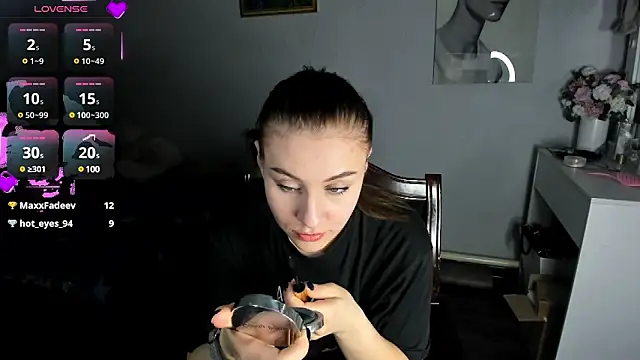 Snapshot of KindKristy chatting on March 20, 2025, 11:05 am KindKristy online show from March 20, 2025, 11:05 am