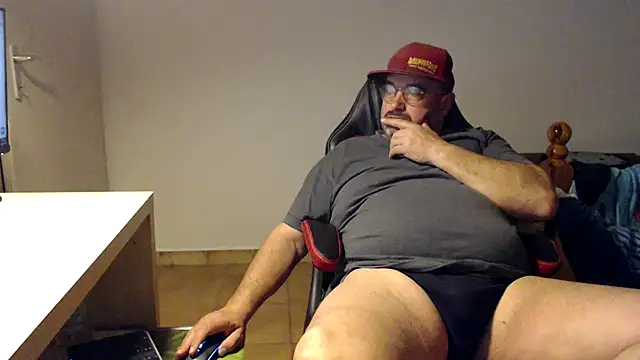 Snapshot of fraboys chatting on March 20, 2026, 10:25 pm fraboys online show from March 20, 2026, 10:25 pm