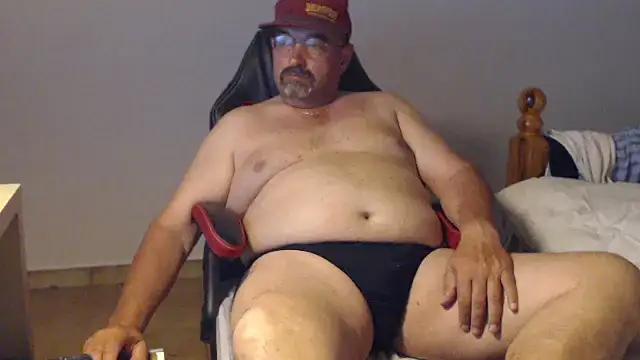 Snapshot of fraboys chatting on May 24, 2026, 2:11 pm fraboys online show from May 24, 2026, 2:11 pm