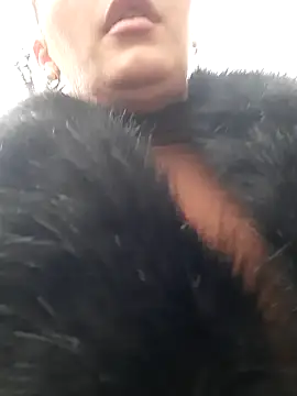 Snapshot of Dirtyfeelin chatting on December 4, 2024, 11:30 am Dirtyfeelin online show from December 4, 2024, 11:30 am