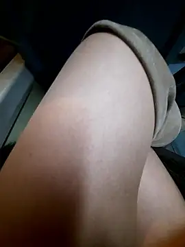 Dirtyfeelin online show from March 18, 2026, 6:44 pm