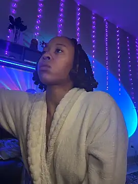 Snapshot of thebrattygoddess chatting on December 19, 2025, 10:28 pm thebrattygoddess online show from December 19, 2025, 10:28 pm