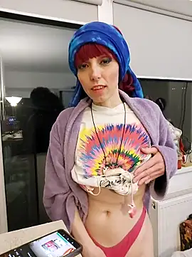 Snapshot of SoleilSustainable chatting on April 4, 2026, 7:55 pm SoleilSustainable online show from April 4, 2026, 7:55 pm