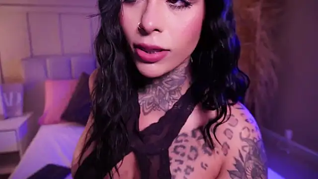 curvyliciousss online show from July 23, 2026, 6:39 pm