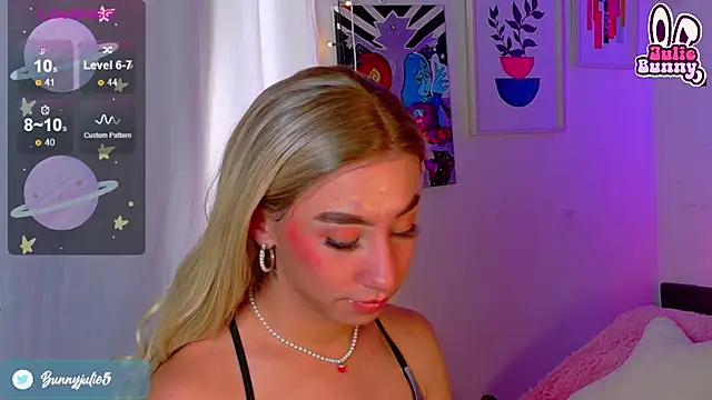 Littlebunny21 online show from March 9, 2025, 7:48 pm