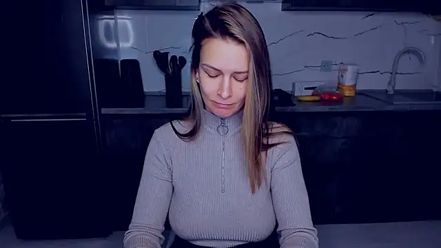 AlexiaDarren online show from February 7, 2025, 9:58 pm