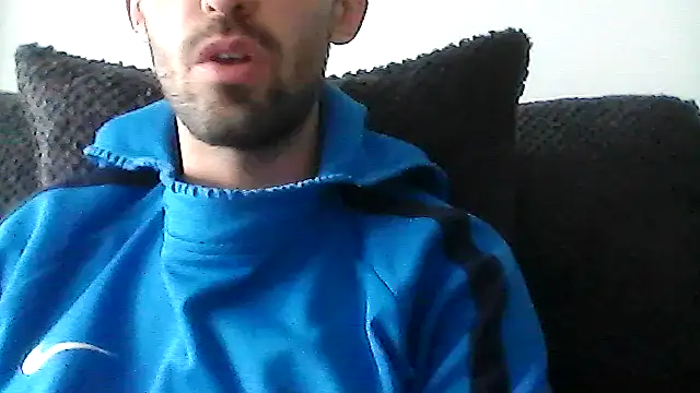 Snapshot of juju156111 chatting on November 9, 2025, 10:35 am juju156111 online show from November 9, 2025, 10:35 am