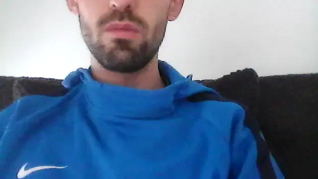 Snapshot of juju156111 chatting on December 18, 2025, 10:10 am juju156111 online show from December 18, 2025, 10:10 am