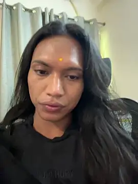 Snapshot of DarlingJenny22 chatting on May 12, 2026, 7:49 am DarlingJenny22 online show from May 12, 2026, 7:49 am