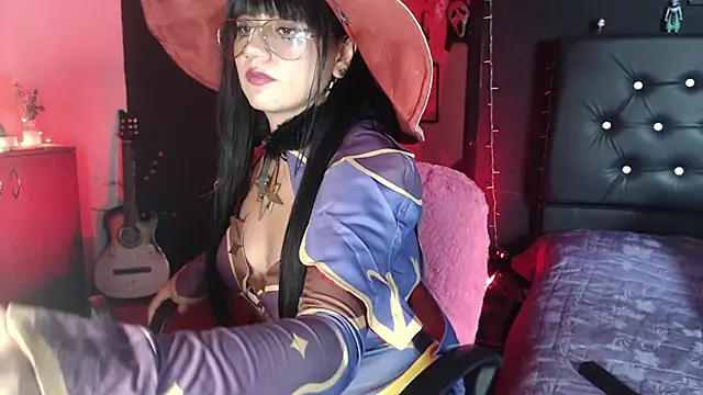 aprildoll online show from February 9, 2025, 8:54 am