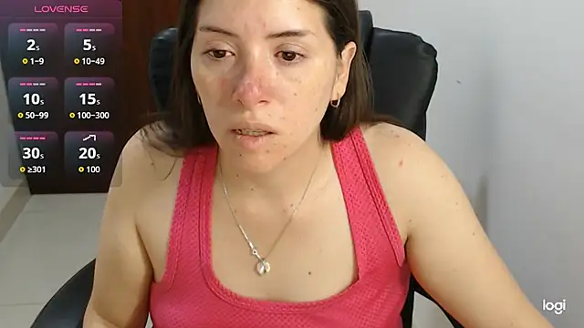 Snapshot of spicey_latina chatting on July 17, 2026, 12:06 am spicey latina online show from July 17, 2026, 12:06 am