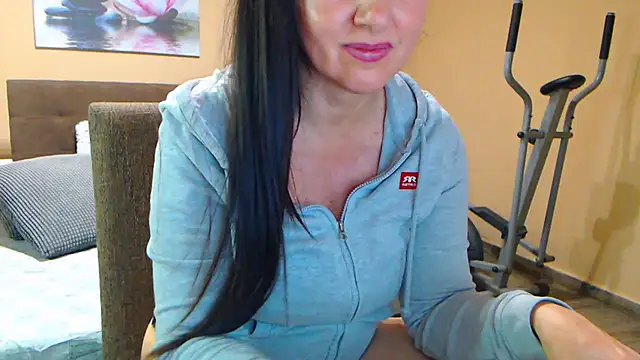 Snapshot of Gia888888 chatting on December 15, 2024, 9:31 pm Gia888888 online show from December 15, 2024, 9:31 pm