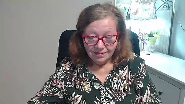 Adelewildx online show from September 25, 2025, 3:54 am