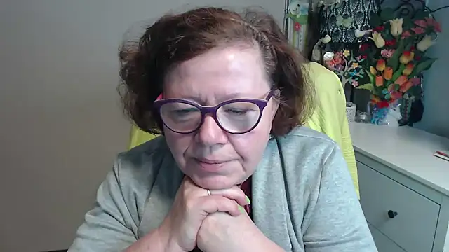 Snapshot of Adelewildx chatting on May 7, 2026, 2:50 am Adelewildx online show from May 7, 2026, 2:50 am